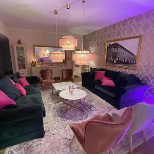 https://hostel-der-salon.vienna-besthotels.com